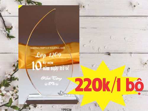 biểu trưng pha lê khuyến mãi