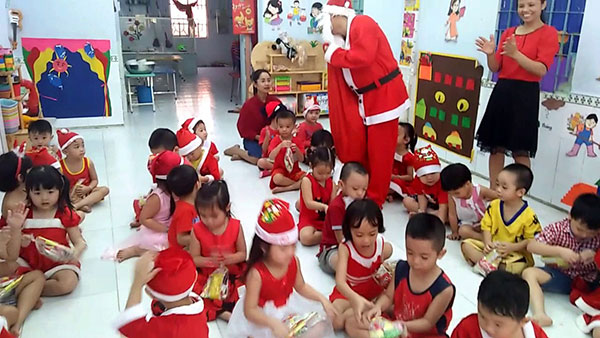 dich vu chuyen phat qua noel tai hai phong