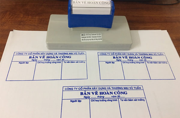 nên dùng con dấu hoàn công liền mực hay chấm mực