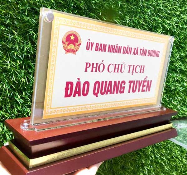 làm biển chức danh ở tại hải phòng