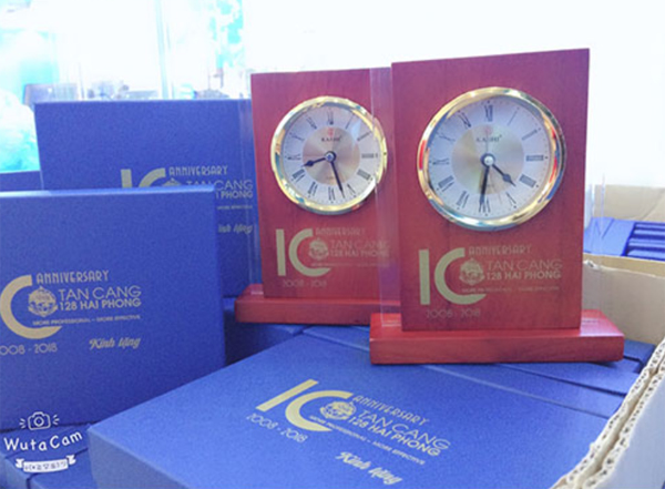 các mẫu quà tặng sự kiện in logo cho doanh nghiệp